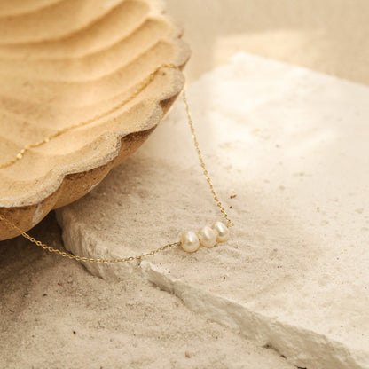 Triple Pearls Pendant Necklace