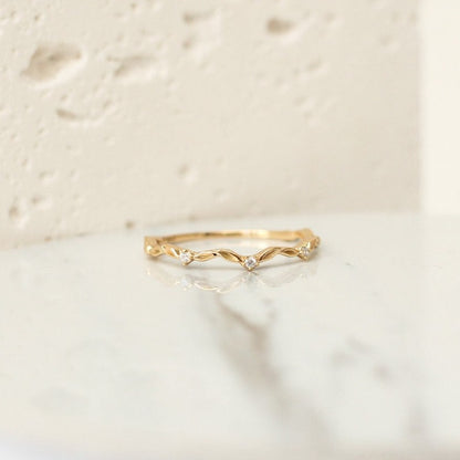 Dainty Spring Leaf Ring | Charmante Artisanat | Silver and Pearl Jewelry, Gifts & Accessories