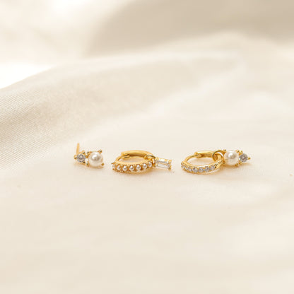 Tiny Crystal Pearl Studs