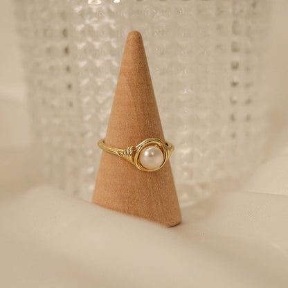 Single Pearl Ring