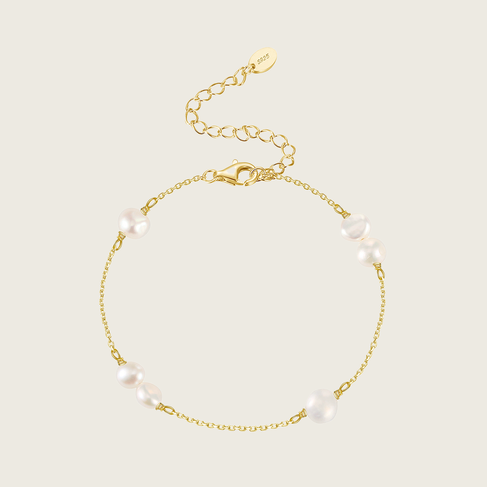 Dainty Pearl Bracelet