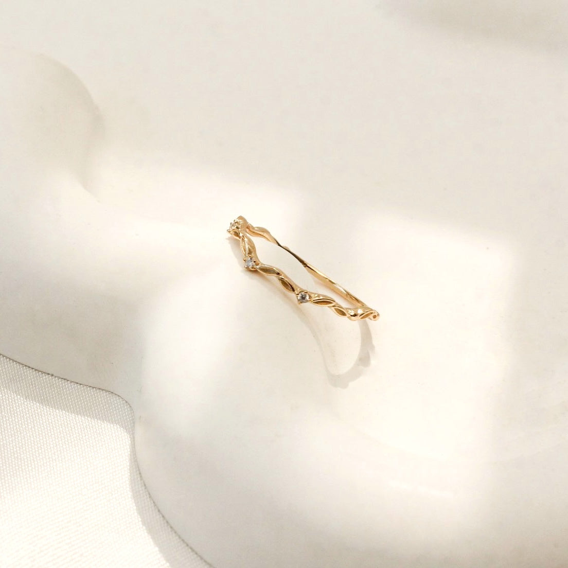Dainty Spring Leaf Ring
