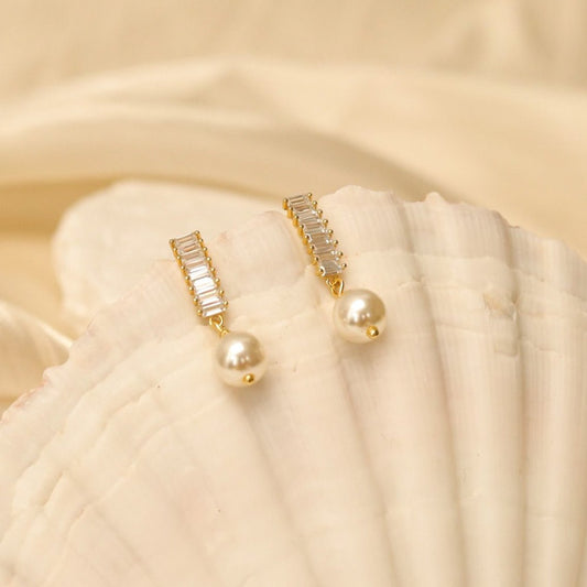 Pearl Dangle Earrings